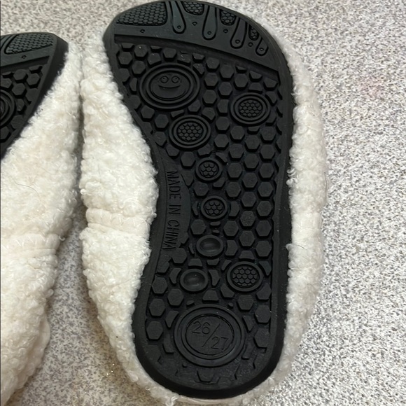 White kids : toddler Fuzzy Slippers with Yellow Smiley Face - Picture 3 of 7